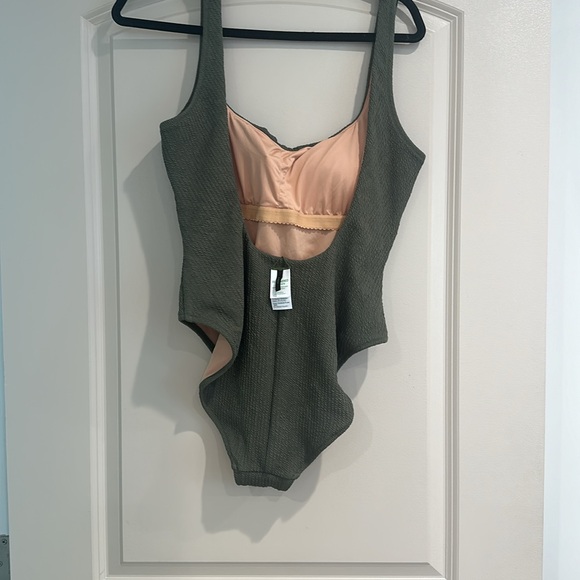 J crew ribbed square neck swimsuit - Picture 3 of 4